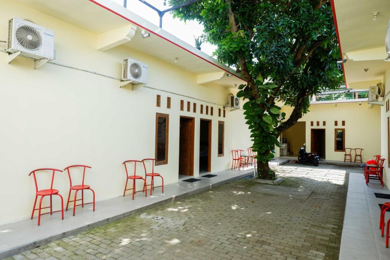 Reddoorz @ Umbul Ponggok Waterpark Klaten ภายนอก รูปภาพ